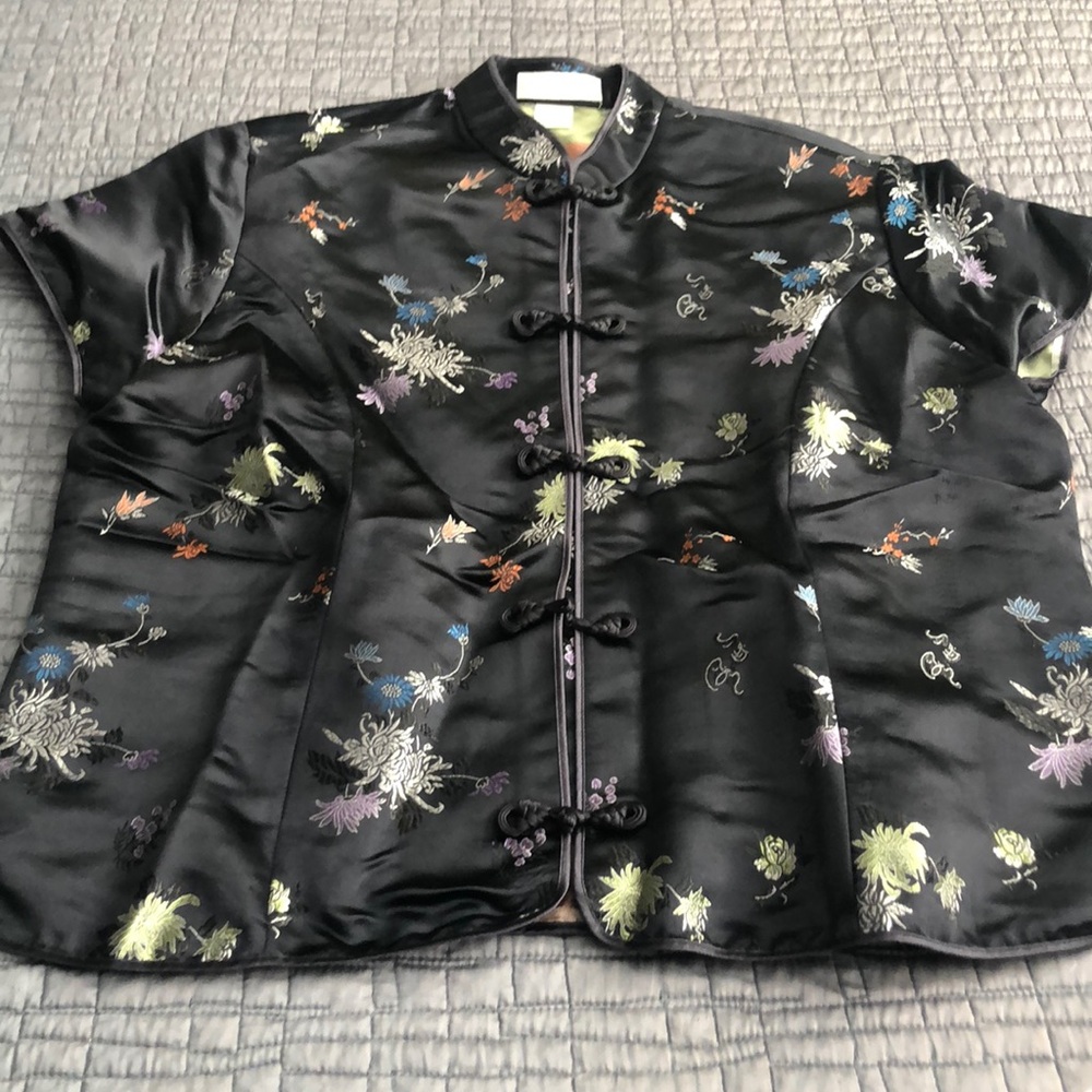Elegant Black Floral Women's Oriental top, jacket. Short sleeve silky blouse